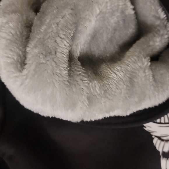 Heavy Duty Owl Hoodie - Picture 5 of 5